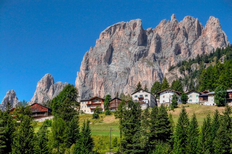 Read more about the article העיירות שהכי מתאימות ללינה באלפים של טרנטינו 