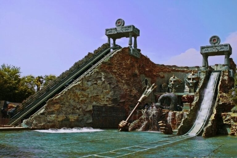Read more about the article לינה בגארדלנד – האדוונצ'ר הוטל Adventure Hotel והמג'יק הוטל Magic Hotel