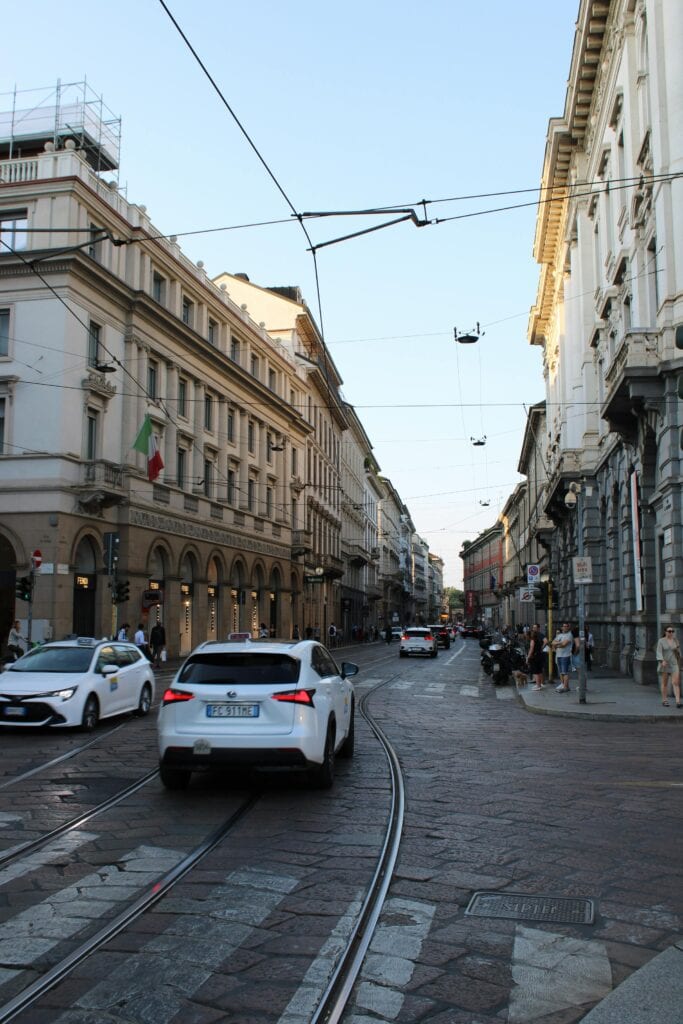 נהיגה בכבישים של מילאנו