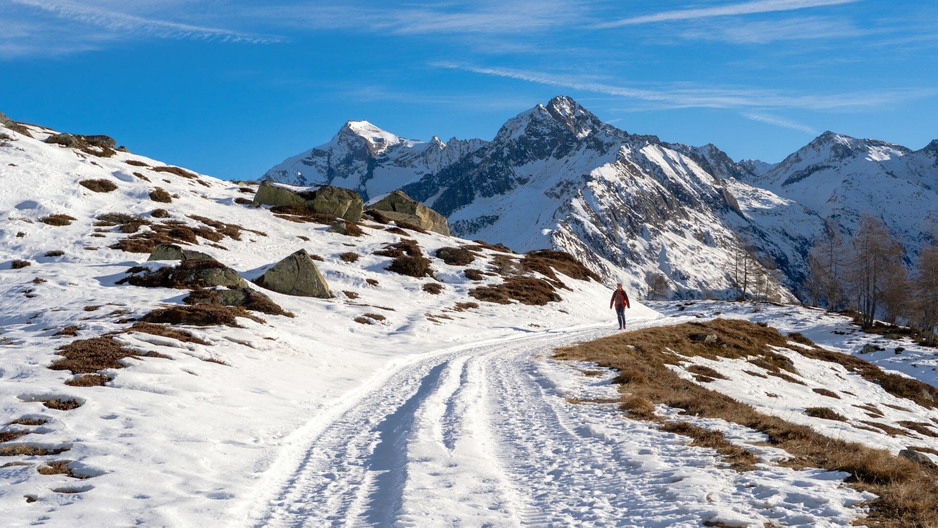 הרכסים מעל פרדוי בקצה הצפוני של איטליה