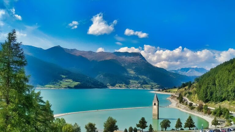 Read more about the article עמק ונוסטה Venuesta (וינשגאו Vinschgau) – אגם רזיה Rèsia וסטלביו Stelvio