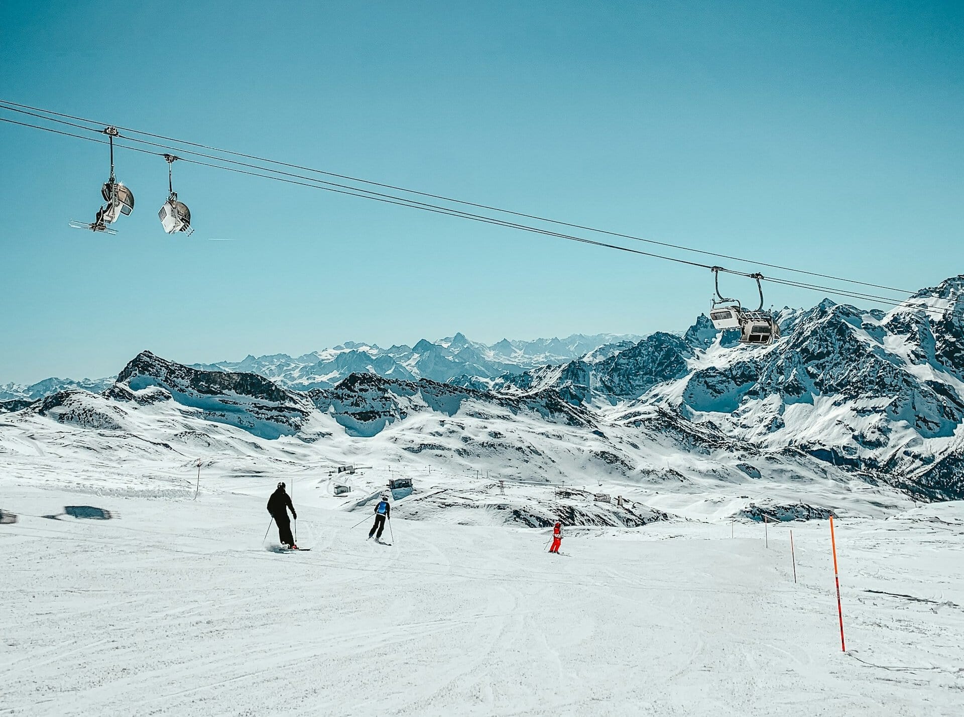 הרכבל למטרהורן מעל ברואיל-צ'רוויניה